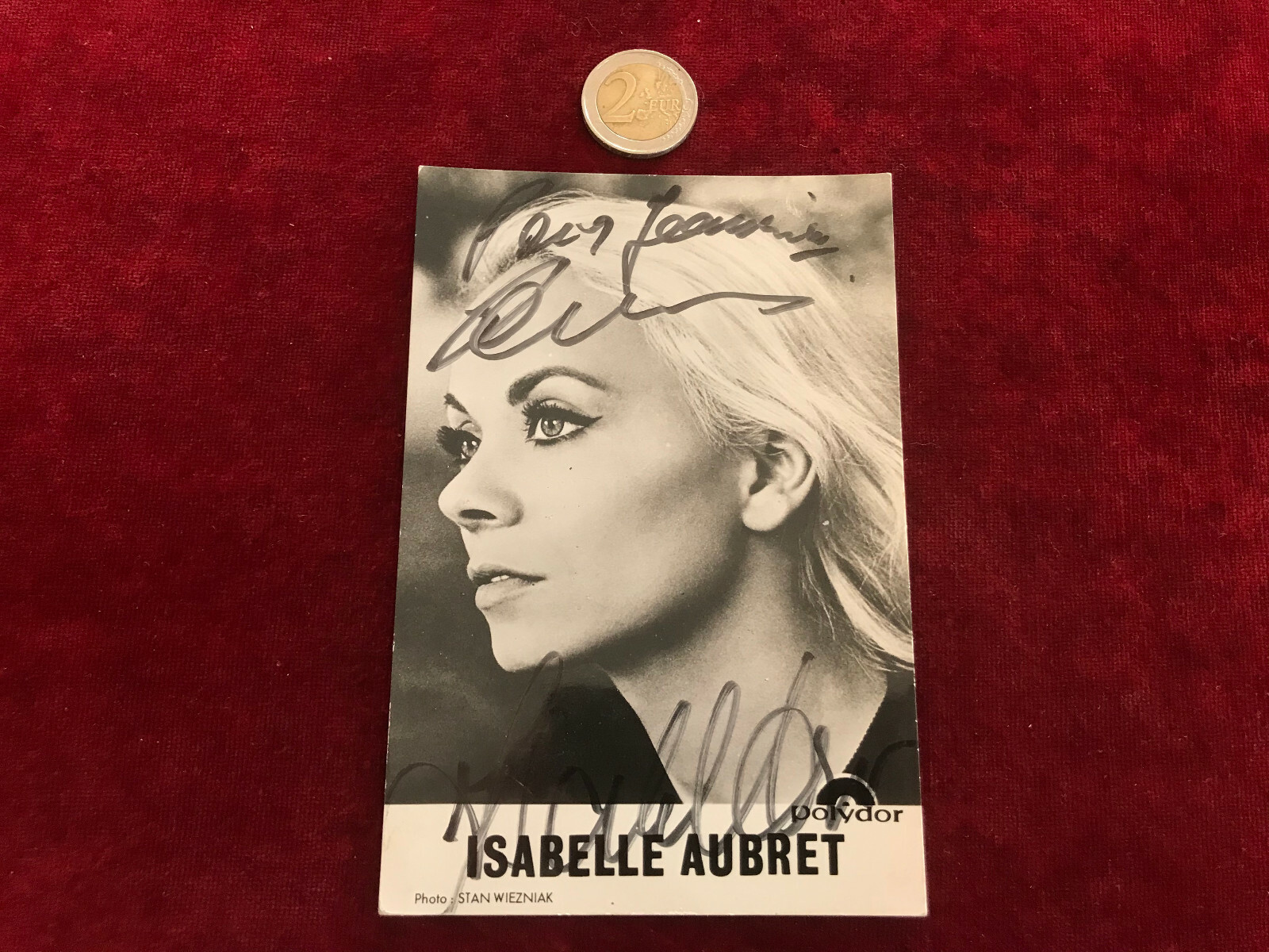 old autographed photo N161 isabelle aubret old autographed photo N161 isabelle aubret