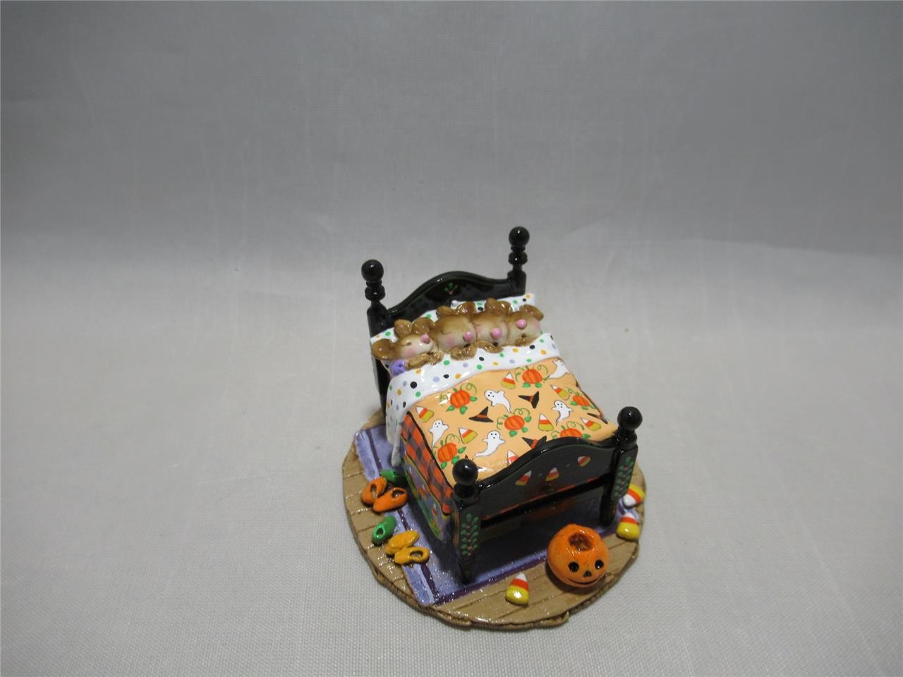 Wee Forest Folk Halloween Slumber Party 2022 Limited Edition - Spectacular WFF Wee Forest Folk Halloween Slumber Party 2022 Limited Edition - Spectacular WFF