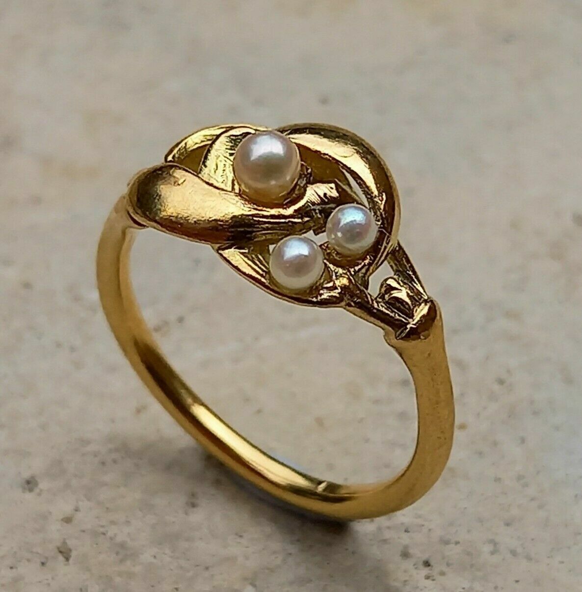 Lovely Art Nouveau French Russian? 18K Gold Pearls Mistletoe Foliage Love Ring💖