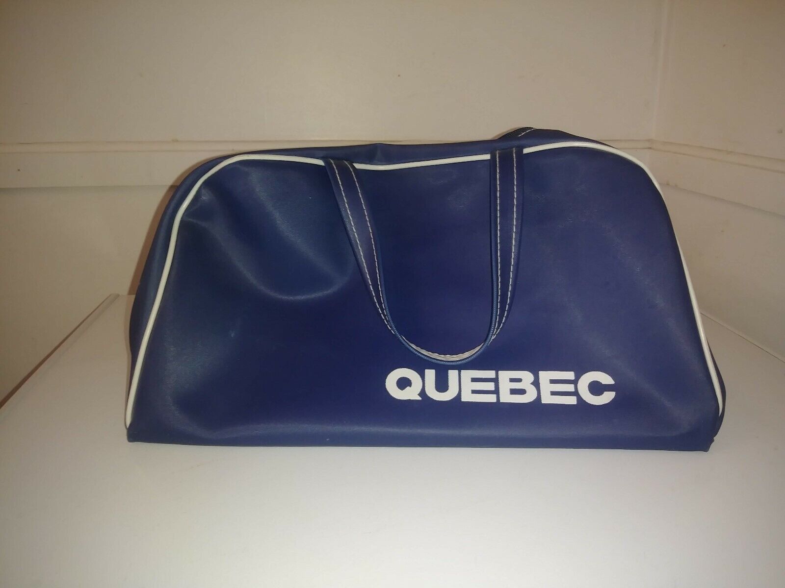 Vtg Unique Rare Original 70's Quebec Travelling Small Vinyl Duffle Handbag 