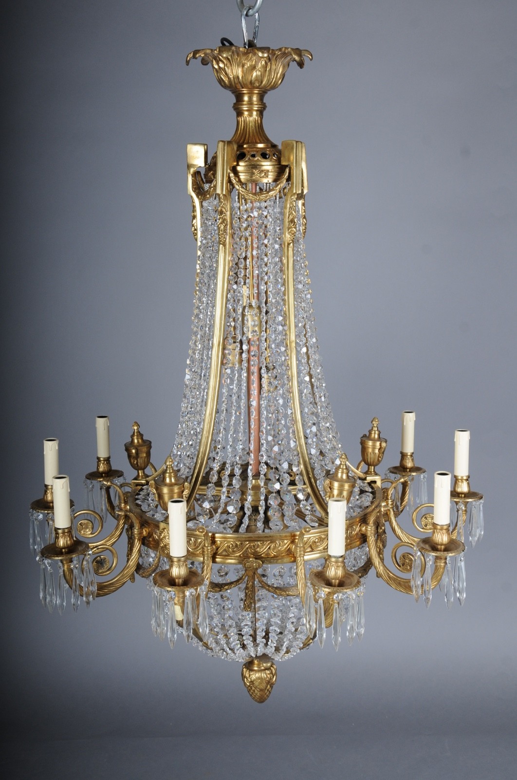 Stunning Italian Crystal Chandelier, Gold Hollywood Regency Style Stunning Italian Crystal Chandelier, Gold Hollywood Regency Style