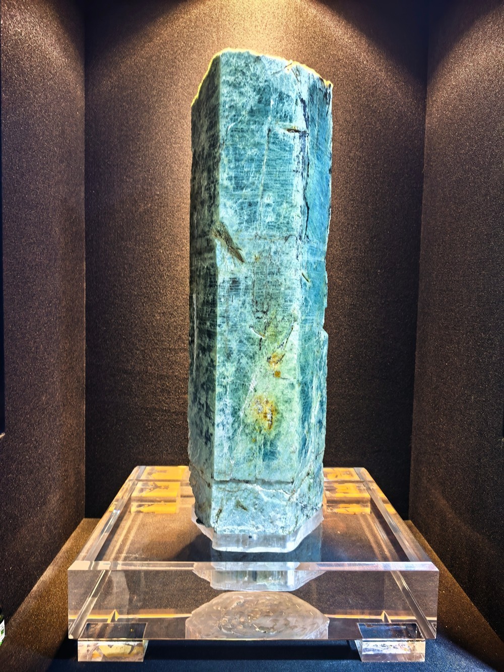 188lb Large Rare Natural Aquamarine Rough Crystal Specimen Mineral Collection 188lb Large Rare Natural Aquamarine Rough Crystal Specimen Mineral Collection