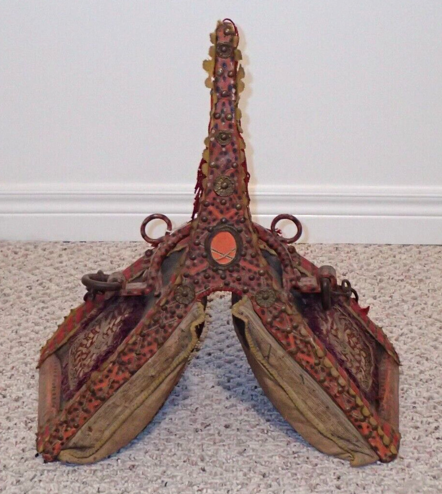 Antique 19th Century Camel Saddle from the Gulf Region Brant Museum 1994.50.122