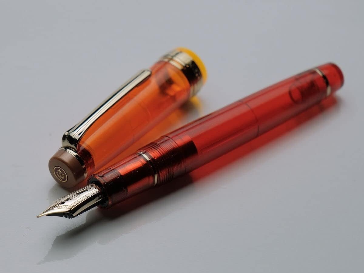 Sailor Fountain Pen World Tea Time Christmas Tea Christmas Spice Medium (M)