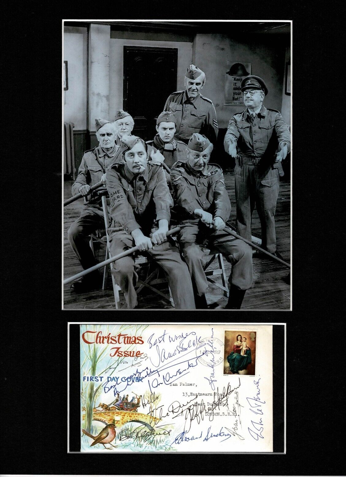 DADS ARMY AUTOGRAPH DISPLAY SIGNED BY 11 ARTHUR LOWE JAMES BECK JOHN LE MESURIER