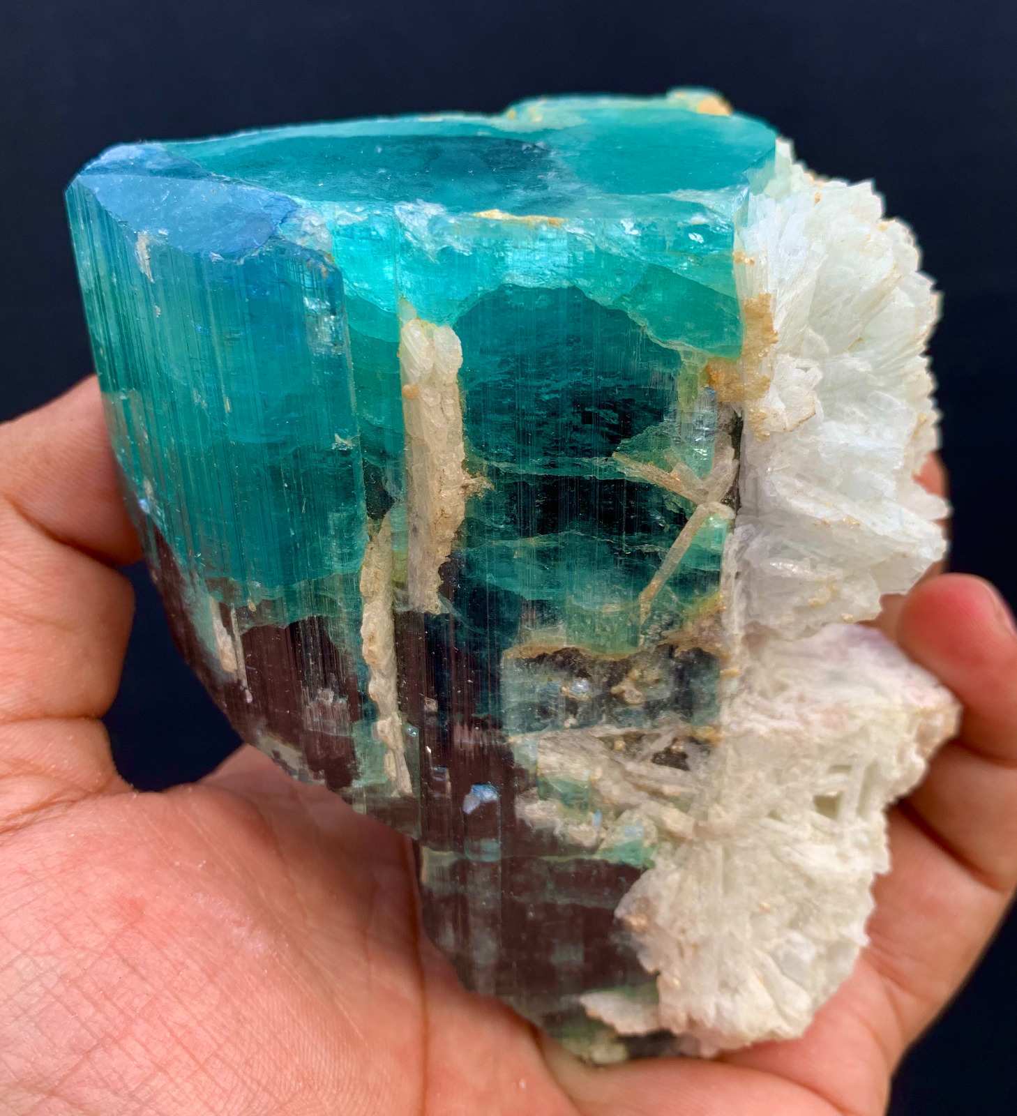 2663.0 c.ts incredible Huge Size Natural indicolite Blue Tourmaline Crystal..
