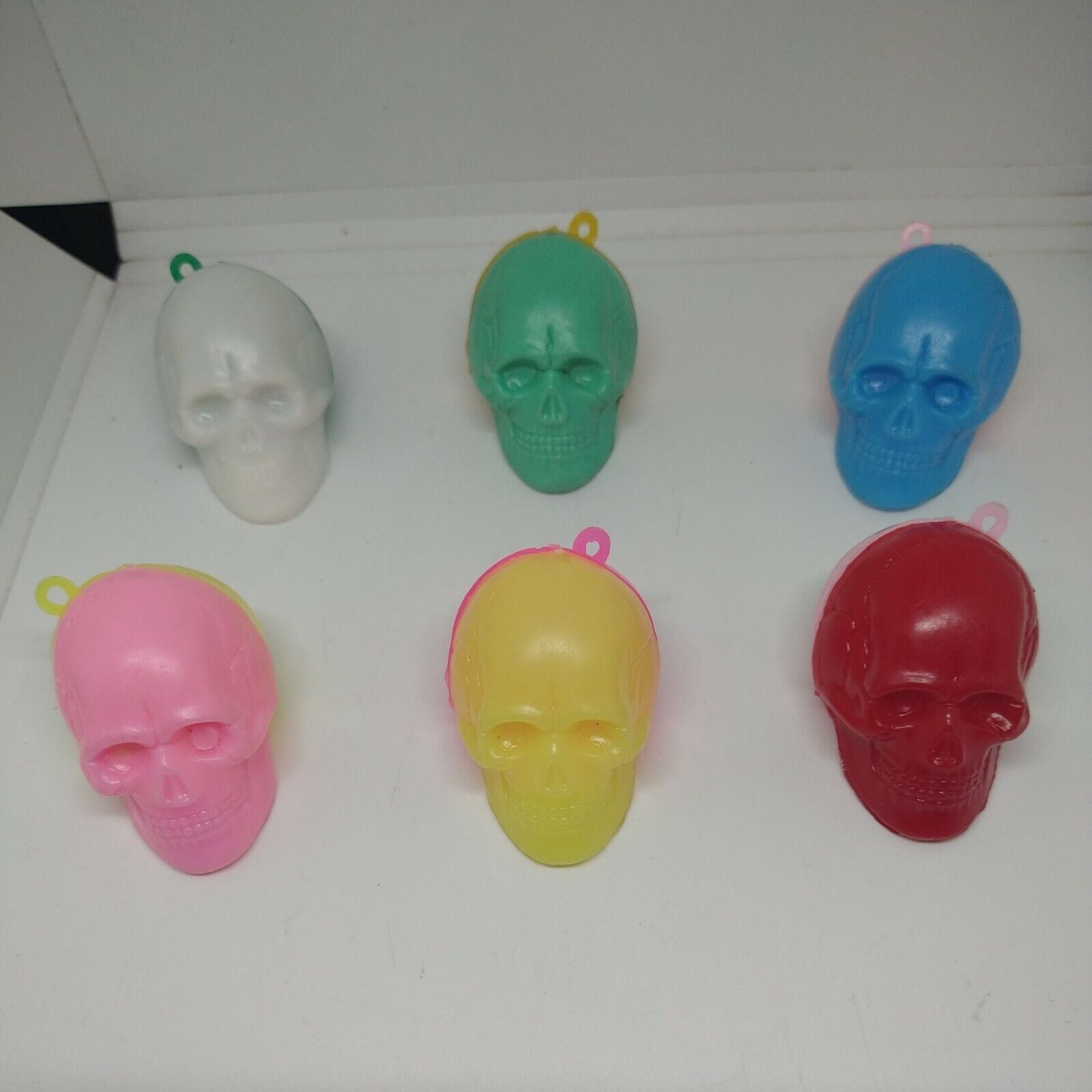Vtg 80\'s rare Skull Candy Container halloween colors plastic x6 Made at México  