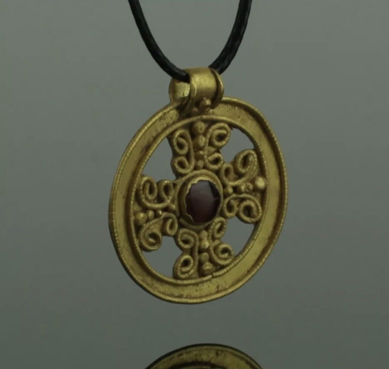 BEAUTIFUL ANCIENT ROMAN GOLD & GARNET CROSS PENDANT  - 2nd Century AD  (337)