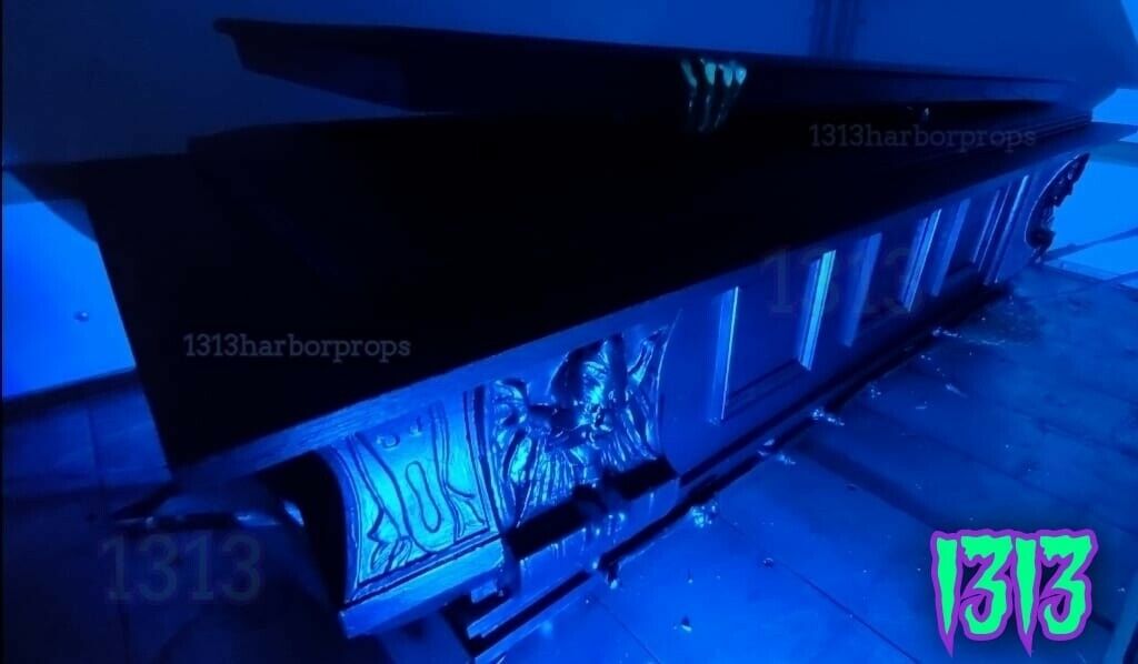 Full Size- Mansion Coffin-Halloween prop