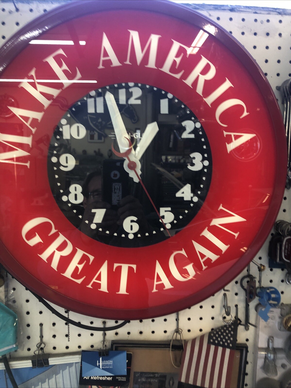 This Is A 22 Inch Clock Made By Ken – GLO  Made In The Glo Dial Style  This Is A 22 Inch Clock Made By Ken – GLO  Made In The Glo Dial Style 