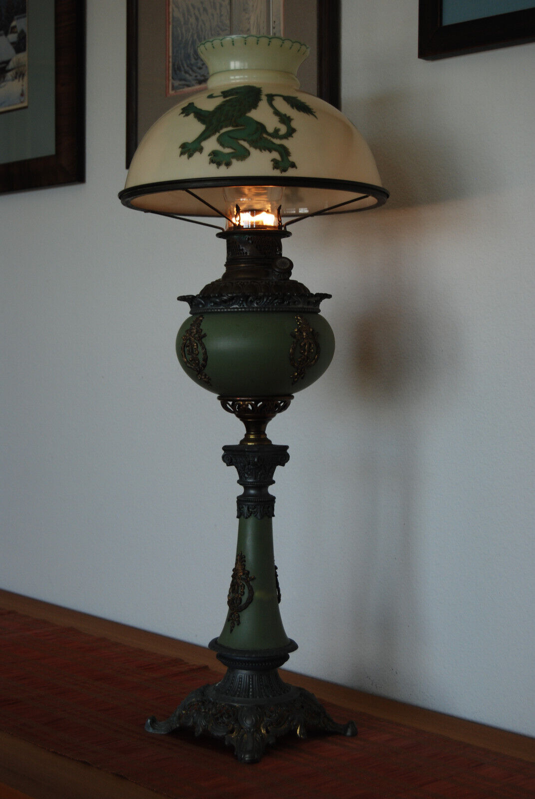 ANTIQUE ART NOUVEAU GWTW VICTORIAN LION PAIRPOINT KEROSENE LAMP