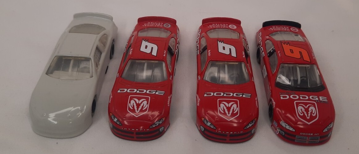 PROTOTYPES Action 2001 Nascar #9 Bill Elliot Dodge Intrepid R/T 1/64 Diecast PROTOTYPES Action 2001 Nascar #9 Bill Elliot Dodge Intrepid R/T 1/64 Diecast