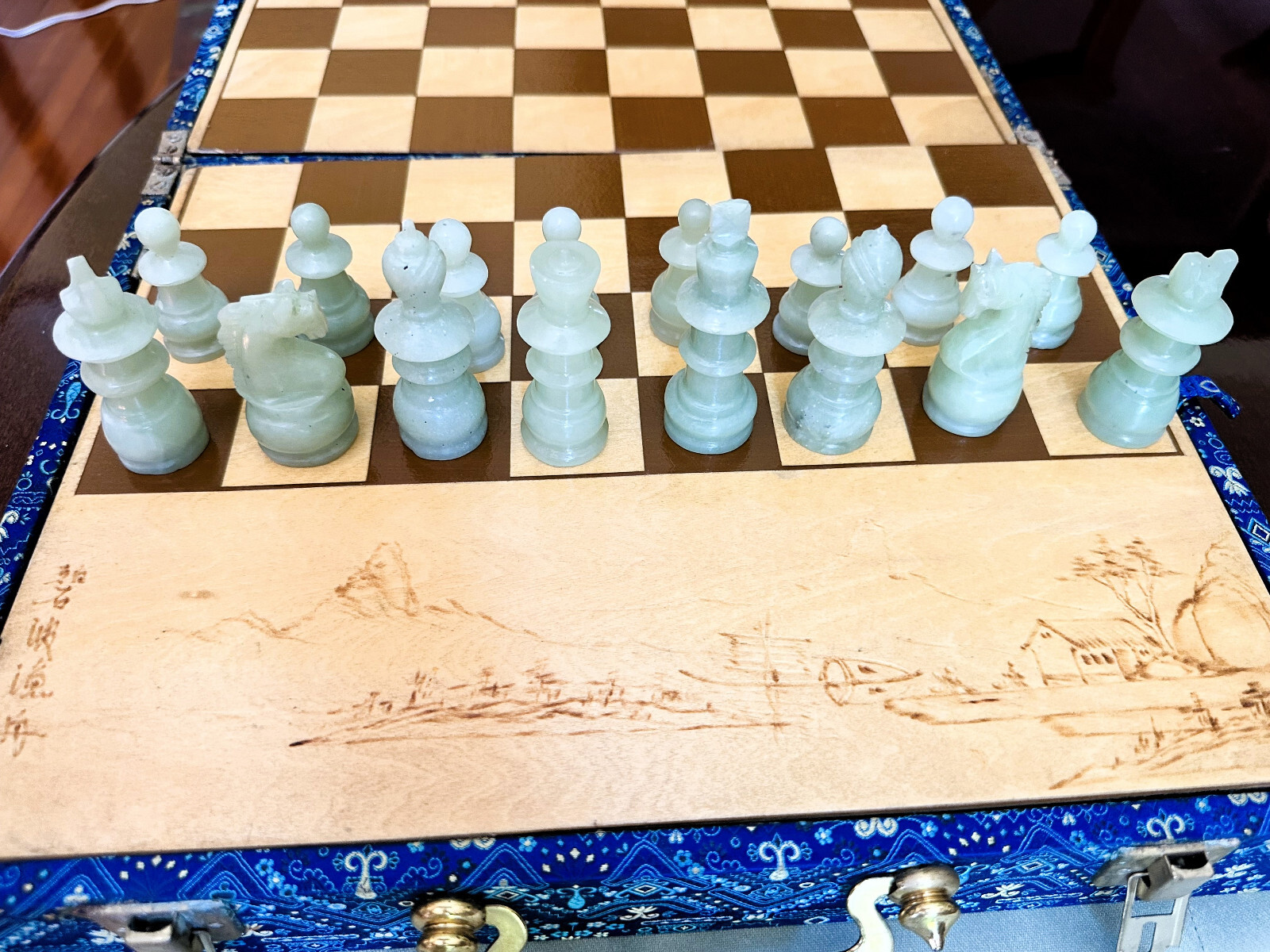 Jade Chess Set, 1940/1950s very fine dark/light green jade, heavy, collectable Jade Chess Set, 1940/1950s very fine dark/light green jade, heavy, collectable