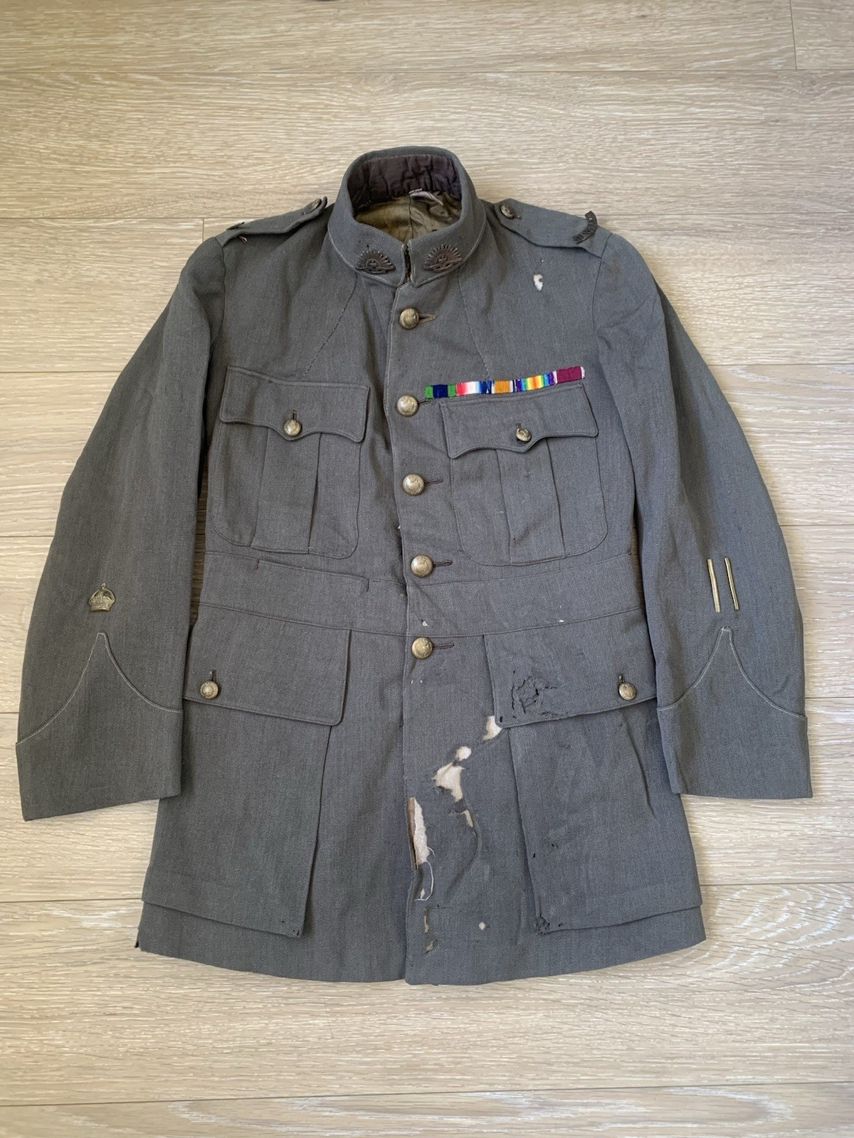 Scarce WW1 Australian Army Warrant Officer P1902 Khaki Field Service Tunic 1918 Scarce WW1 Australian Army Warrant Officer P1902 Khaki Field Service Tunic 1918
