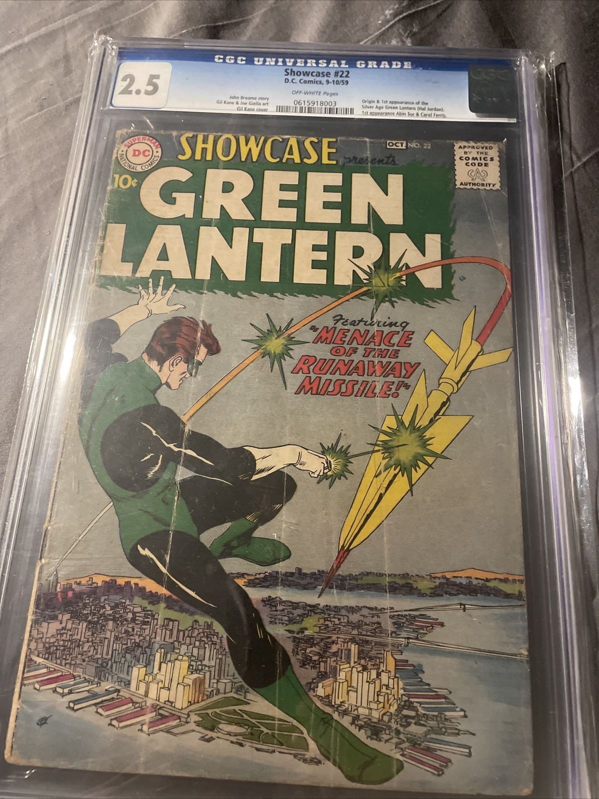 Showcase 22 CGC 2.5 1st SA Green Lantern Mega DC Key Presents Showcase 22 CGC 2.5 1st SA Green Lantern Mega DC Key Presents