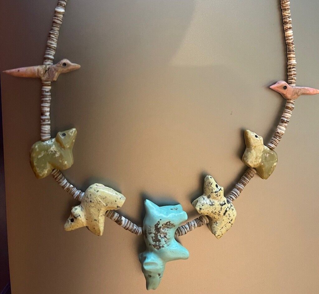 Rare Zuni attr. Leekya Deyuse Carved Bear Necklace w Birds and Bears by CheeChee