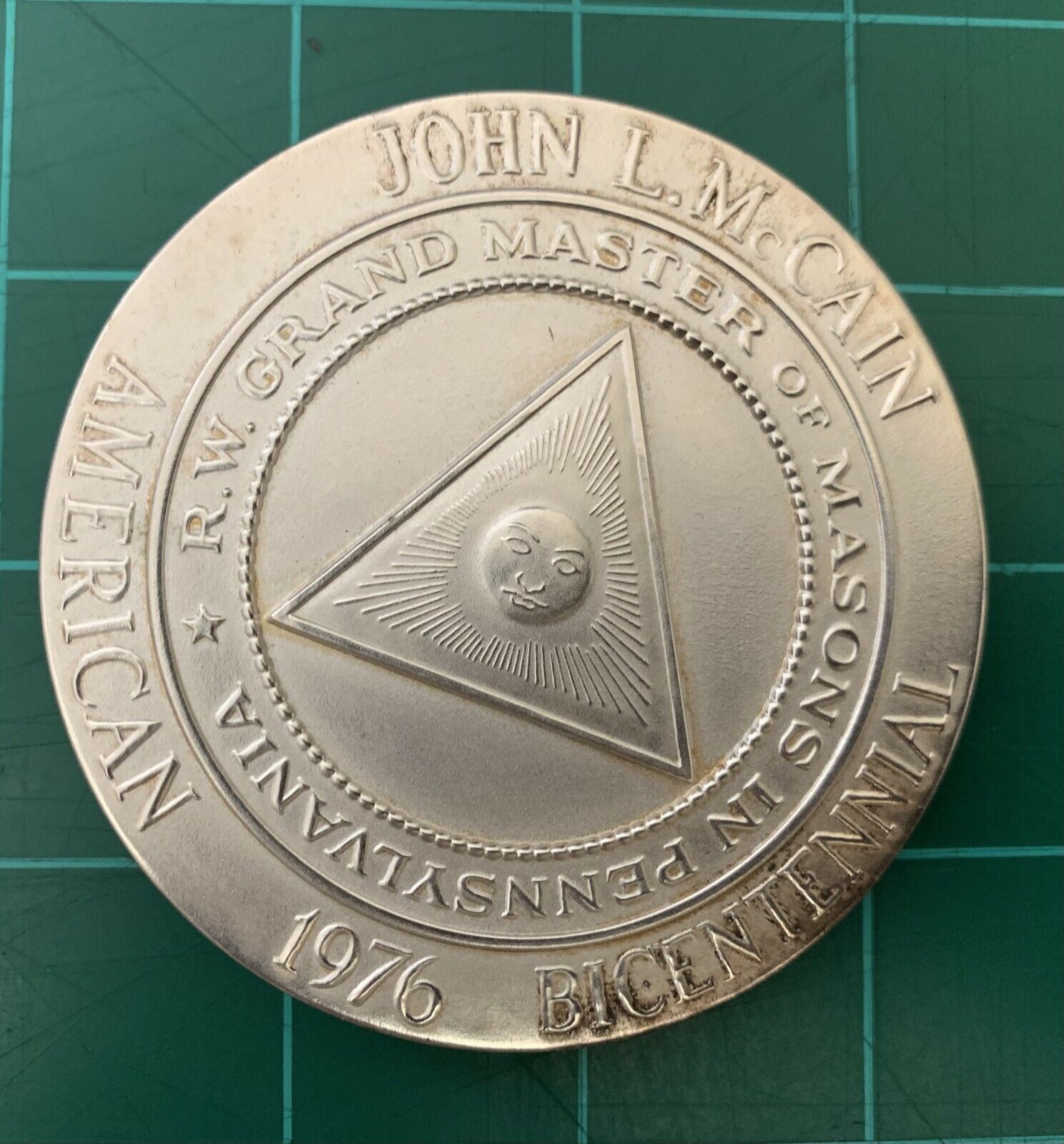 JOHN L McCAIN GRAND MASTER OF MASON PHILADELPHIA 1976 BICENTENNIAL Medal Silver