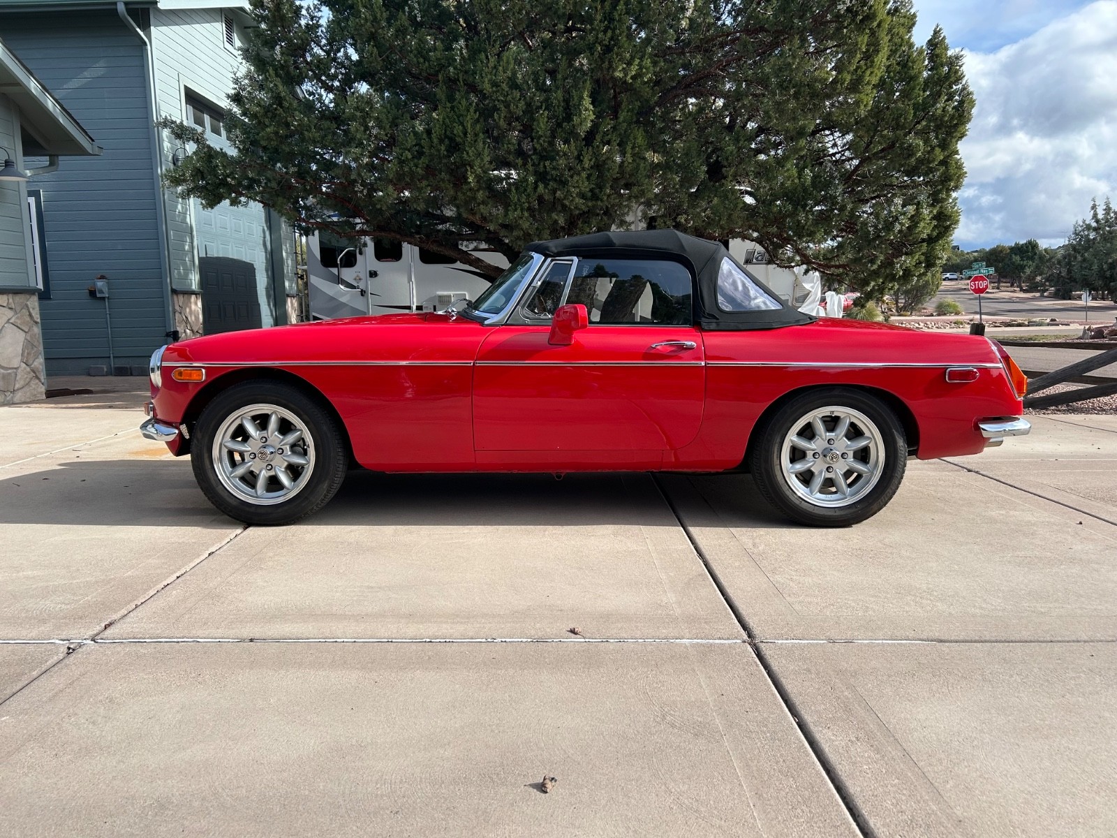 Red 1972 MGB, Datsun 5 speed transmission, 15 inch VTO wheels and more Red 1972 MGB, Datsun 5 speed transmission, 15 inch VTO wheels and more