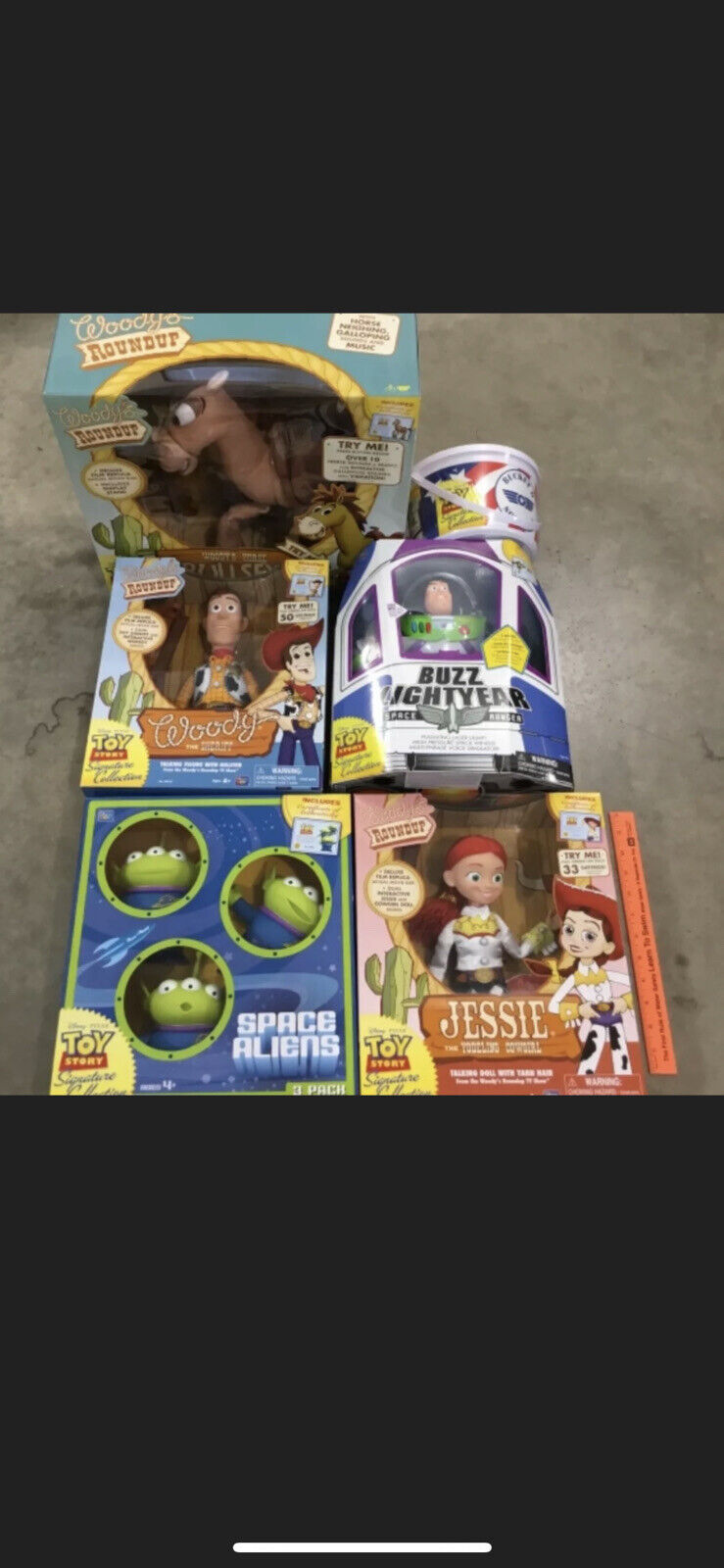 Toy Story Woody, Buzz, Jessie, Bullseye, Aliens, army men, Signature Collection