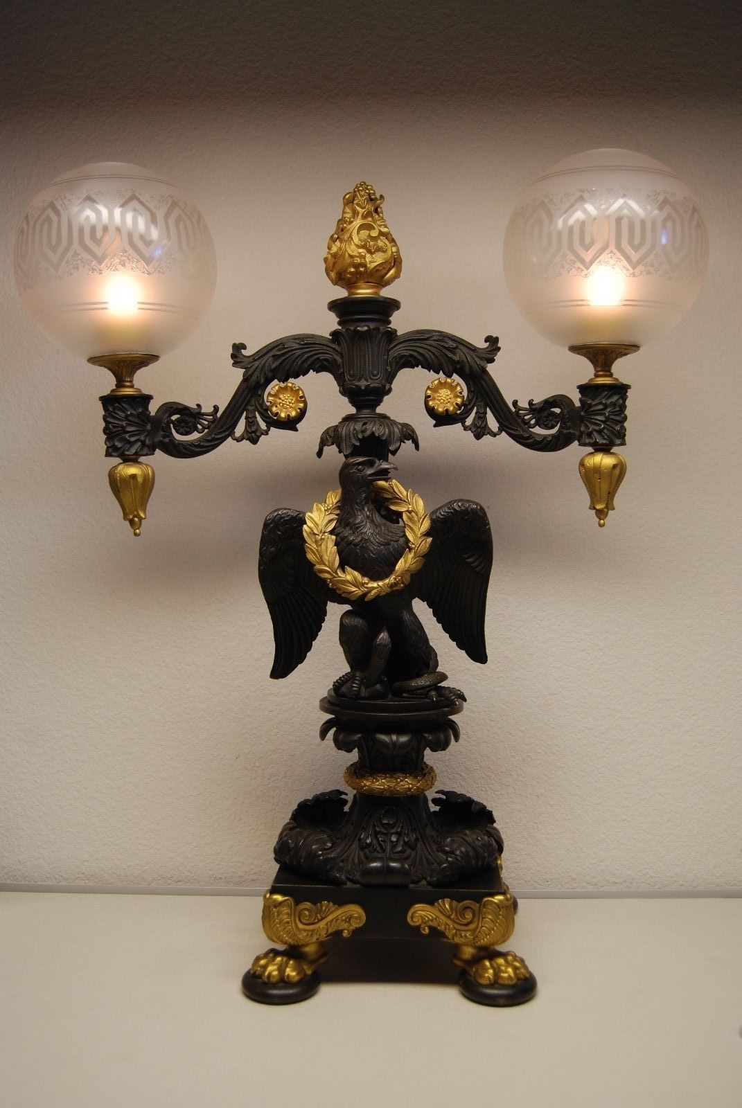 ANTIQUE FRENCH EMPIRE CAST BRONZE IMPERIAL EAGLE GAS LIGHT NEWEL POST GILT LAMP ANTIQUE FRENCH EMPIRE CAST BRONZE IMPERIAL EAGLE GAS LIGHT NEWEL POST GILT LAMP