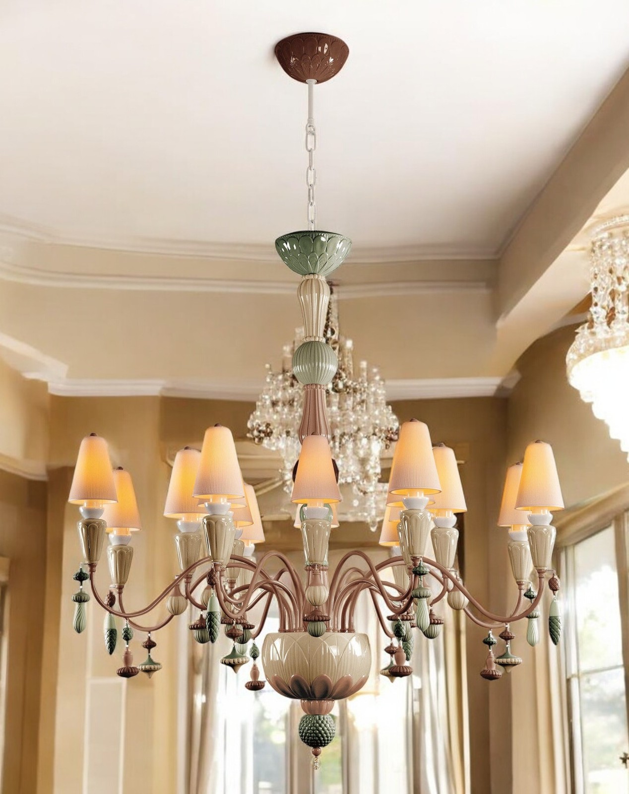 Lladro Ivy and Seed 16 Lights Chandelier. Medium Flat Model. Spices 01023859 Lladro Ivy and Seed 16 Lights Chandelier. Medium Flat Model. Spices 01023859
