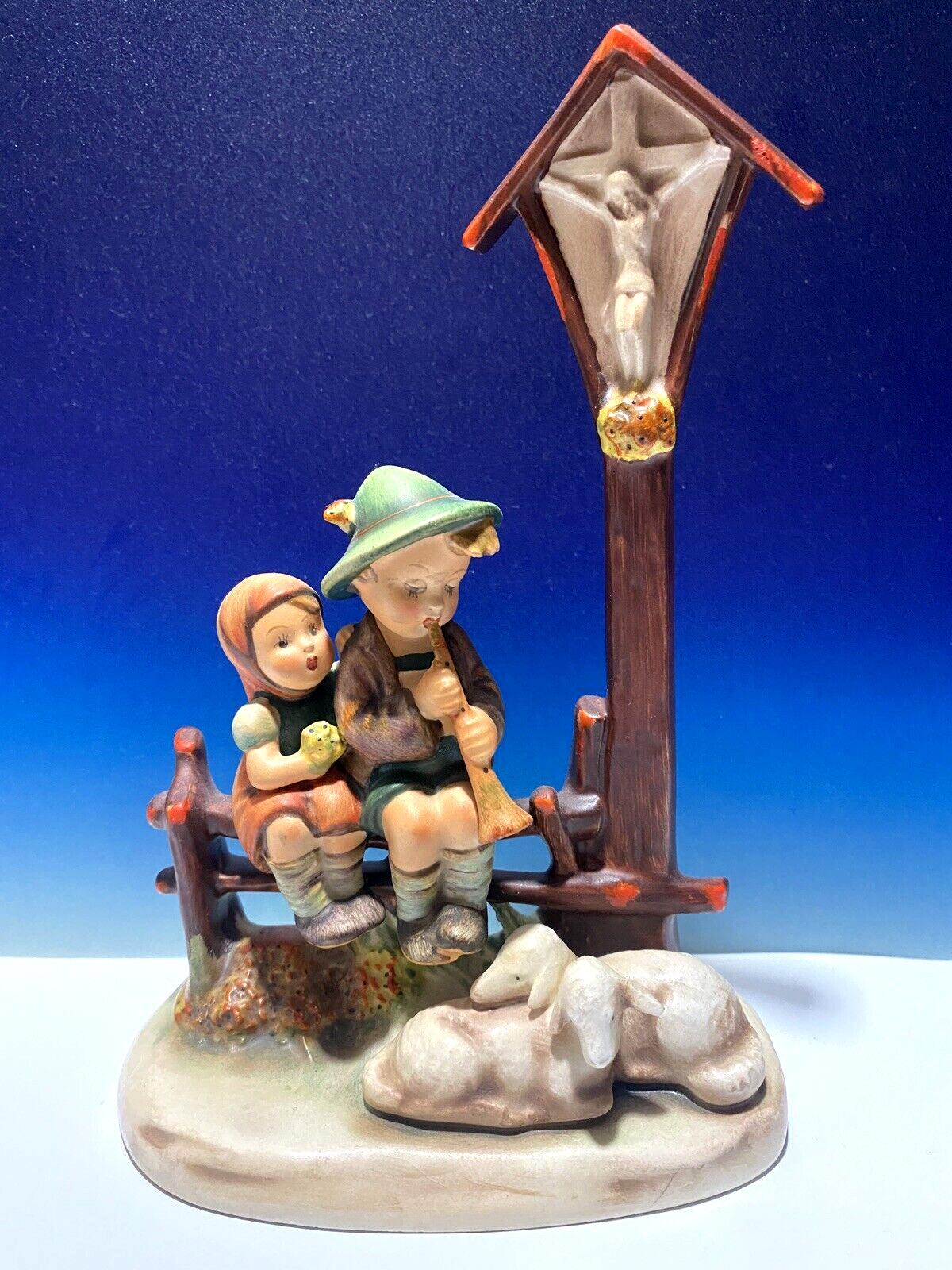 Hummel Goebel Figurine \'\'WAYSIDE DEVOTION\'\'# 28/2 Hummel Goebel Figurine \'\'WAYSIDE DEVOTION\'\'# 28/2