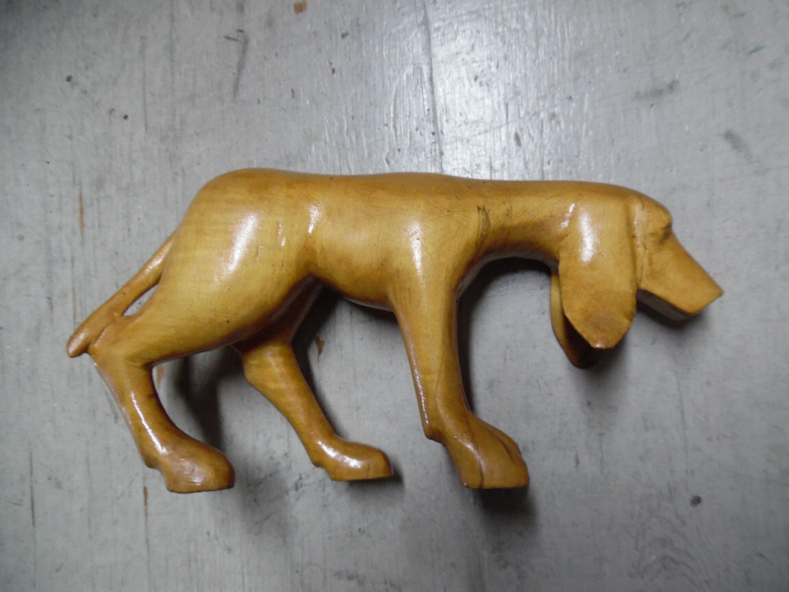 VINTAGE CARVED WOOD FIGURE HOUND DOG FOLK ART FIGURE BRASSTOWN NORTH CAROLINA #2 VINTAGE CARVED WOOD FIGURE HOUND DOG FOLK ART FIGURE BRASSTOWN NORTH CAROLINA #2