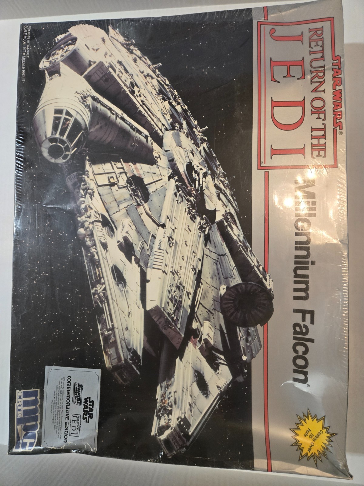 Millennium Falcon Model Kit (MPC #8917): Return Of The Jedi, Commemorative Ed. Millennium Falcon Model Kit (MPC #8917): Return Of The Jedi, Commemorative Ed.