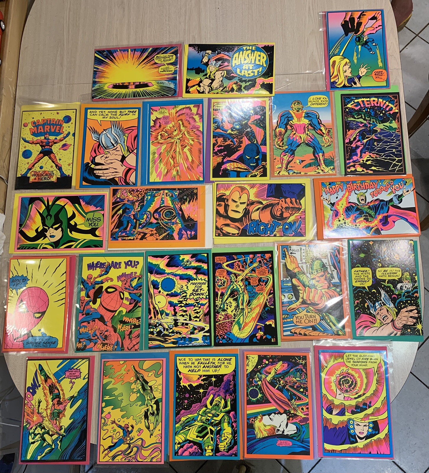 MARVEL THIRD EYE BLACK LIGHT COMPLETE 24 GREETING CARD '71 ENVELOPES NM/MT GLOWS MARVEL THIRD EYE BLACK LIGHT COMPLETE 24 GREETING CARD '71 ENVELOPES NM/MT GLOWS