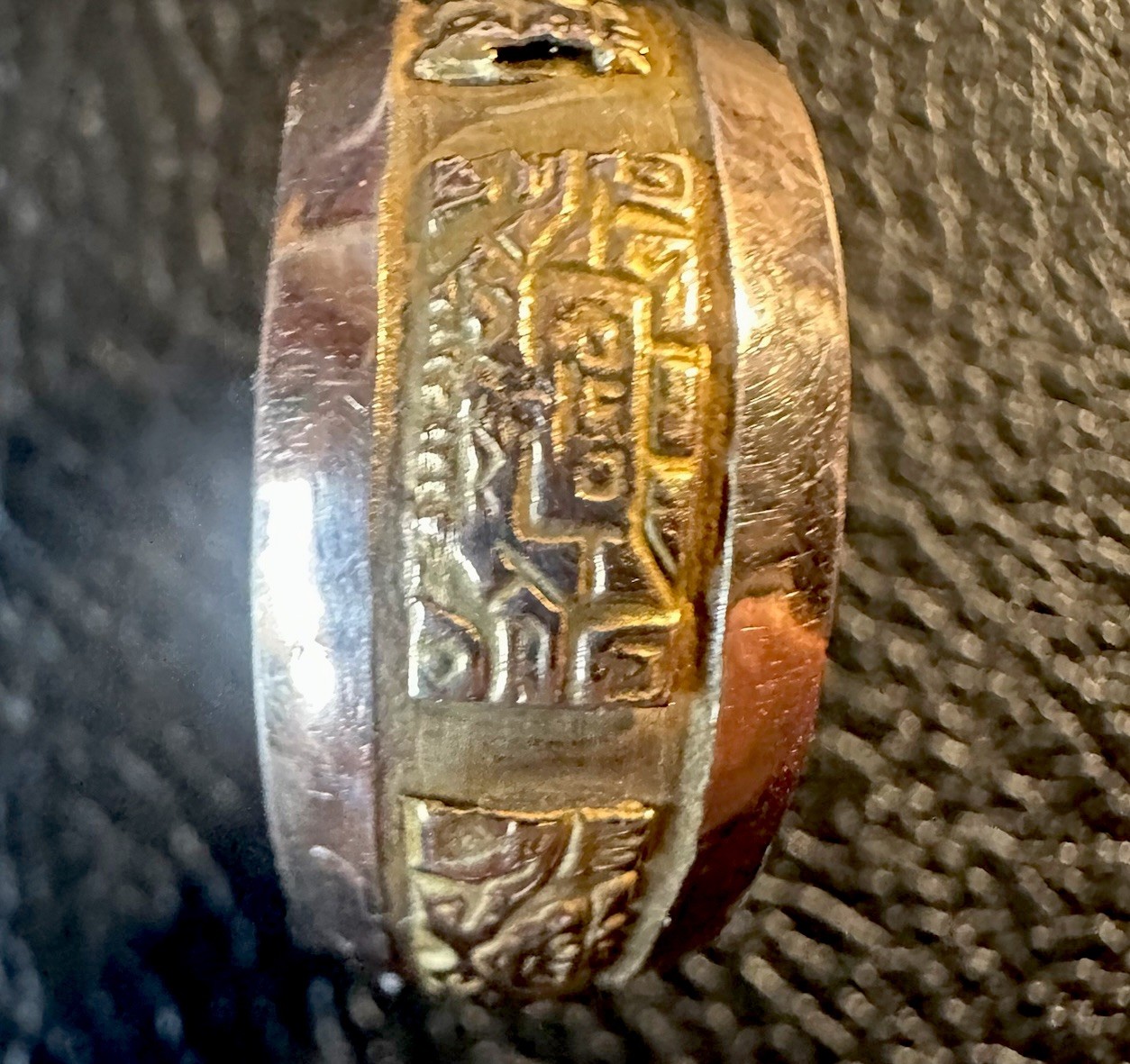 Museum-Grade 18K Gold Northwest Coast Hand-Engraved Formline Overlay Master Art Museum-Grade 18K Gold Northwest Coast Hand-Engraved Formline Overlay Master Art