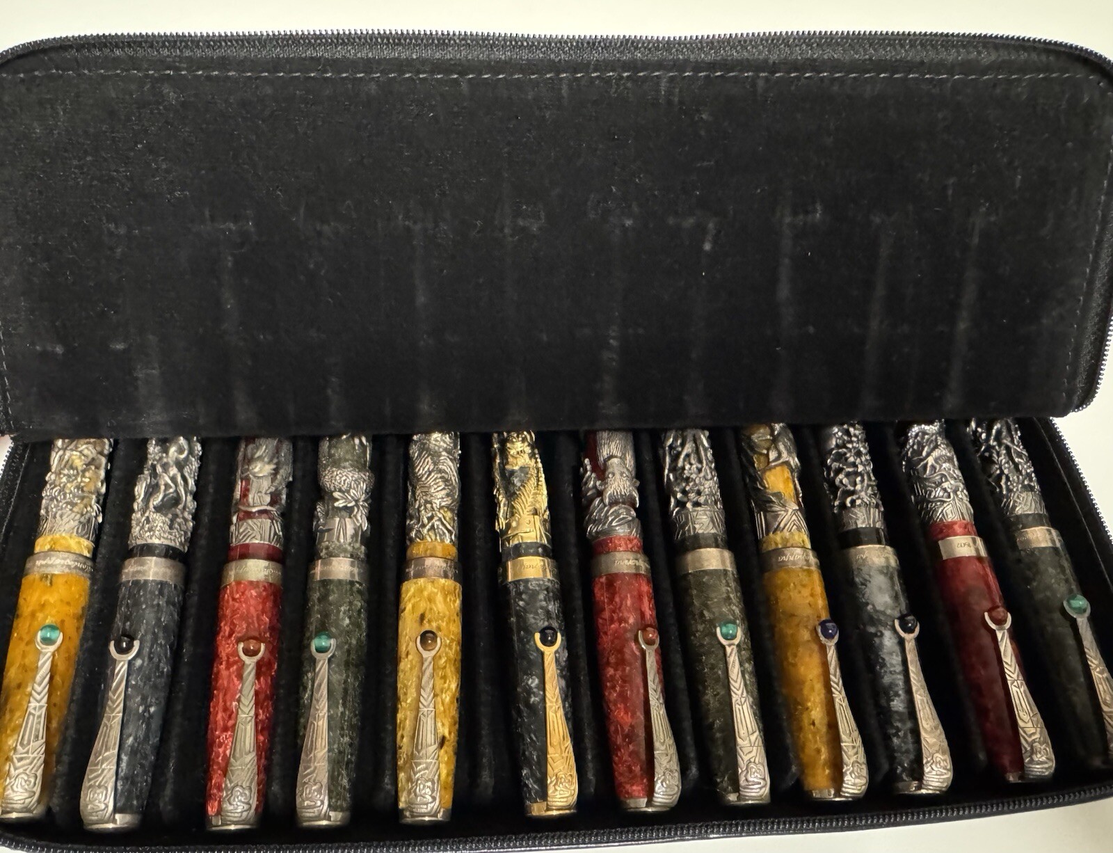 Montegrappa Zodiac 11 Pens Sterling Silver 925 and 1 Pen Solid Gold 750 Montegrappa Zodiac 11 Pens Sterling Silver 925 and 1 Pen Solid Gold 750