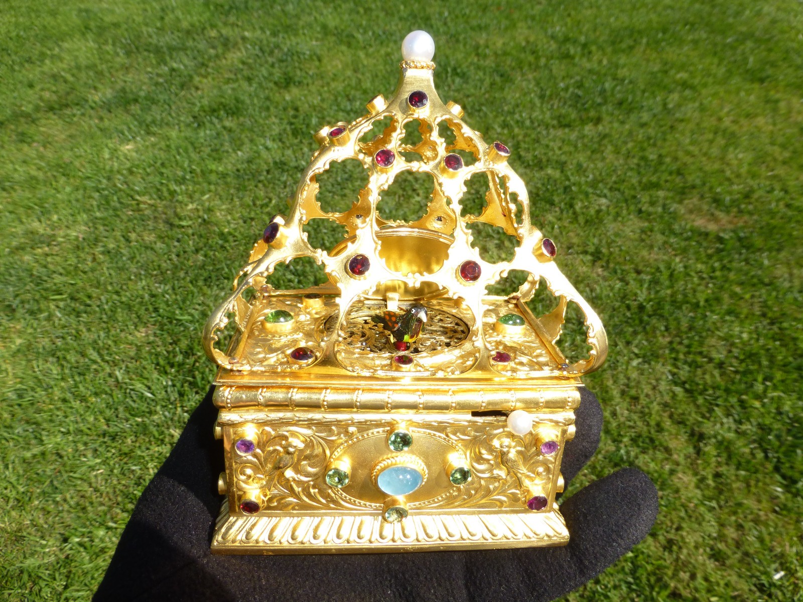 Vintage Singing Bird Box Solid Sterling Silver .925 With Gold Filled + Real Gems Vintage Singing Bird Box Solid Sterling Silver .925 With Gold Filled + Real Gems
