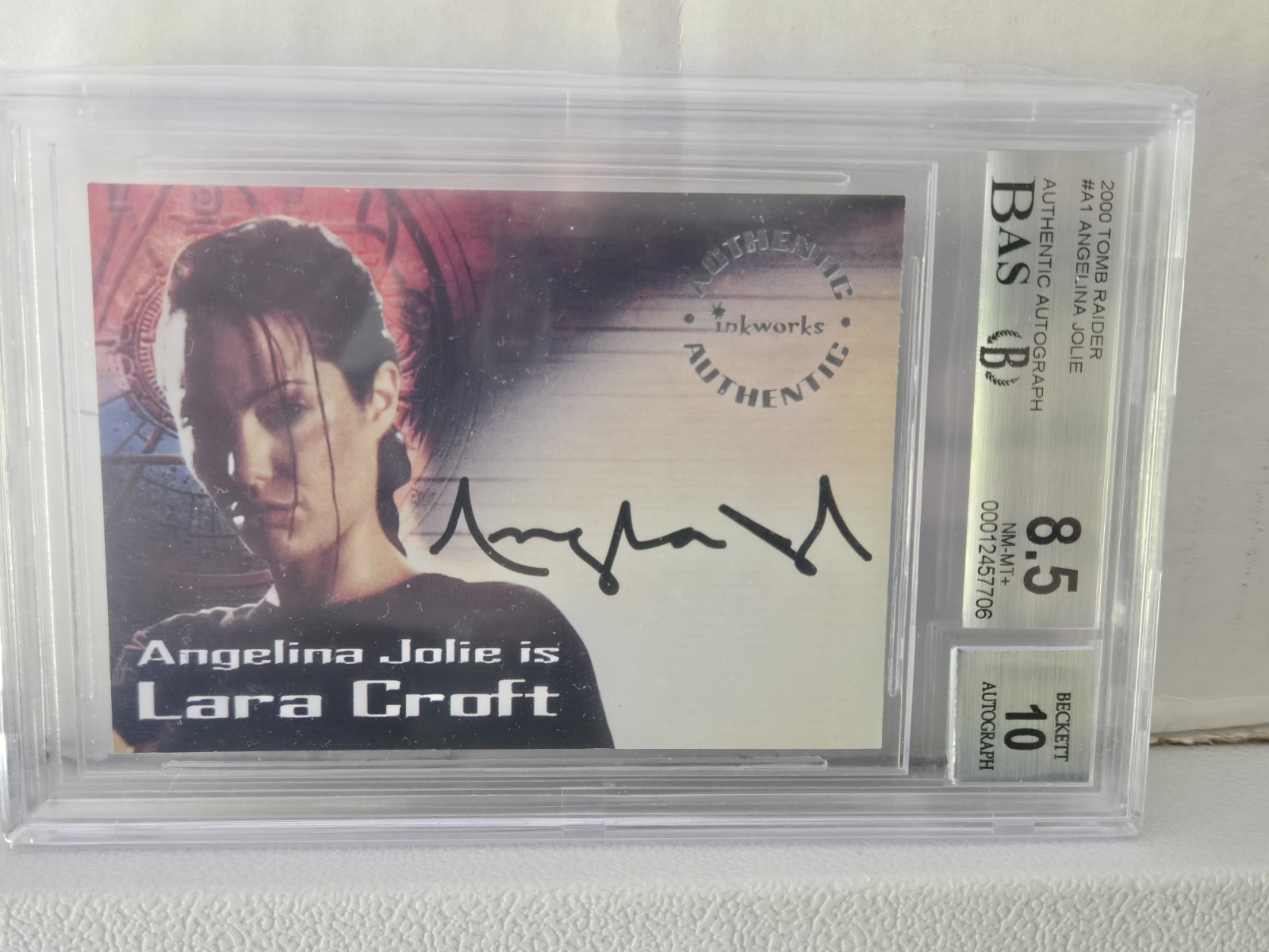 2000 Tomb Raider #A1 Authentic Autograph Angelina Jolie BAS BGS Auto 10