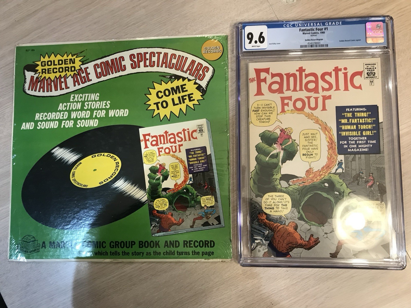 FANTASTIC FOUR 1 GOLDEN RECORD NEVER TOUCHED & COMIC CGC 9.6 WHITE PGS MMMS 1966 FANTASTIC FOUR 1 GOLDEN RECORD NEVER TOUCHED & COMIC CGC 9.6 WHITE PGS MMMS 1966