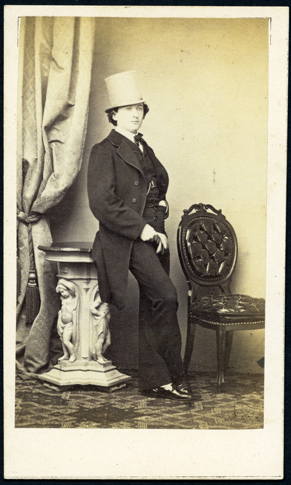 handsome young man in top hat, strange hand, gay int., Vienna by GUAI, antique C handsome young man in top hat, strange hand, gay int., Vienna by GUAI, antique C