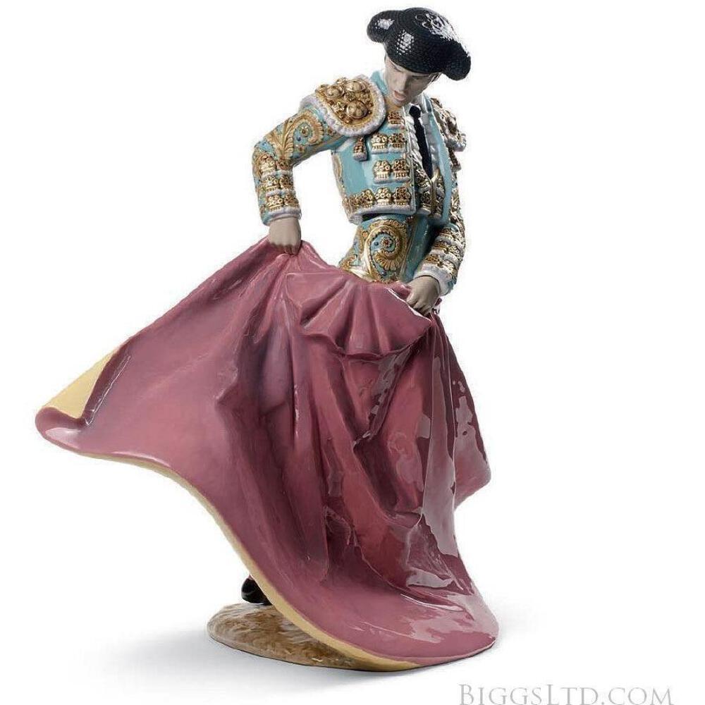 Lladro Matador Green Figurine 01008730 Lladro Matador Green Figurine 01008730