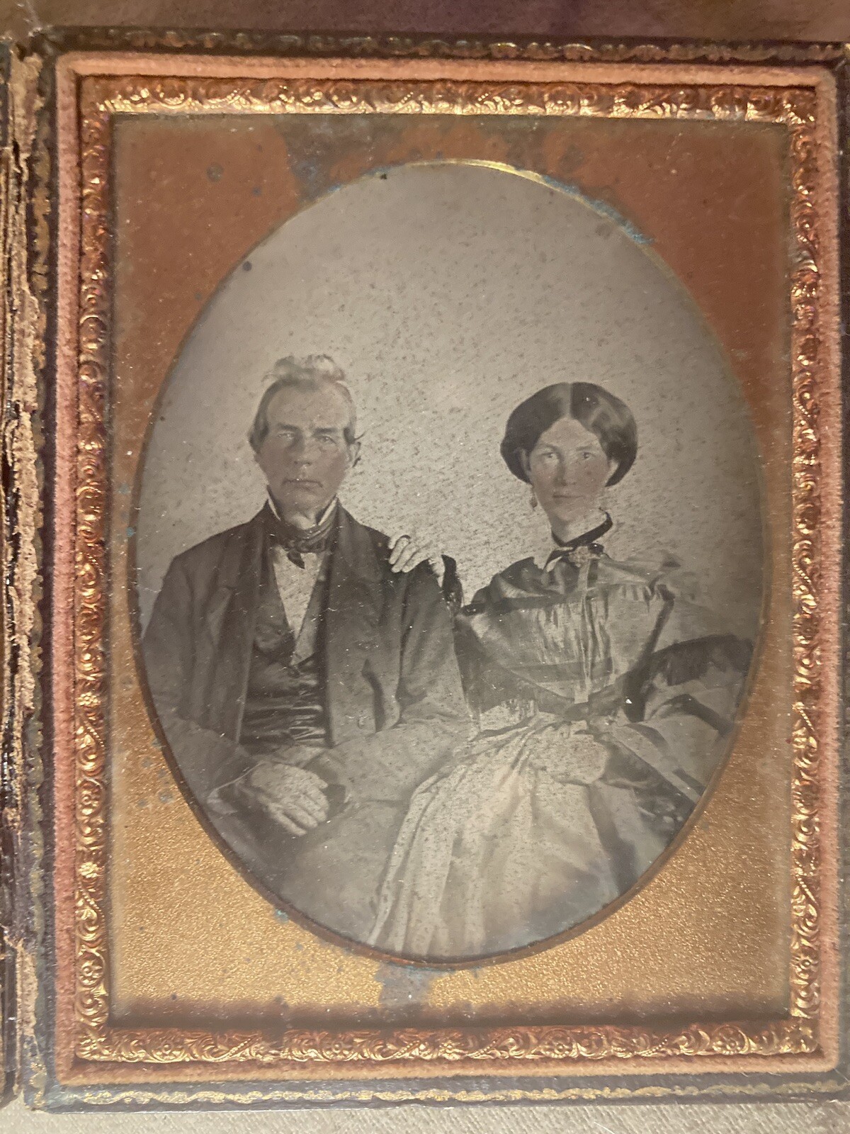 Daguerreotype of an Important Mormon Married Couple - Epic Discovery Daguerreotype of an Important Mormon Married Couple - Epic Discovery