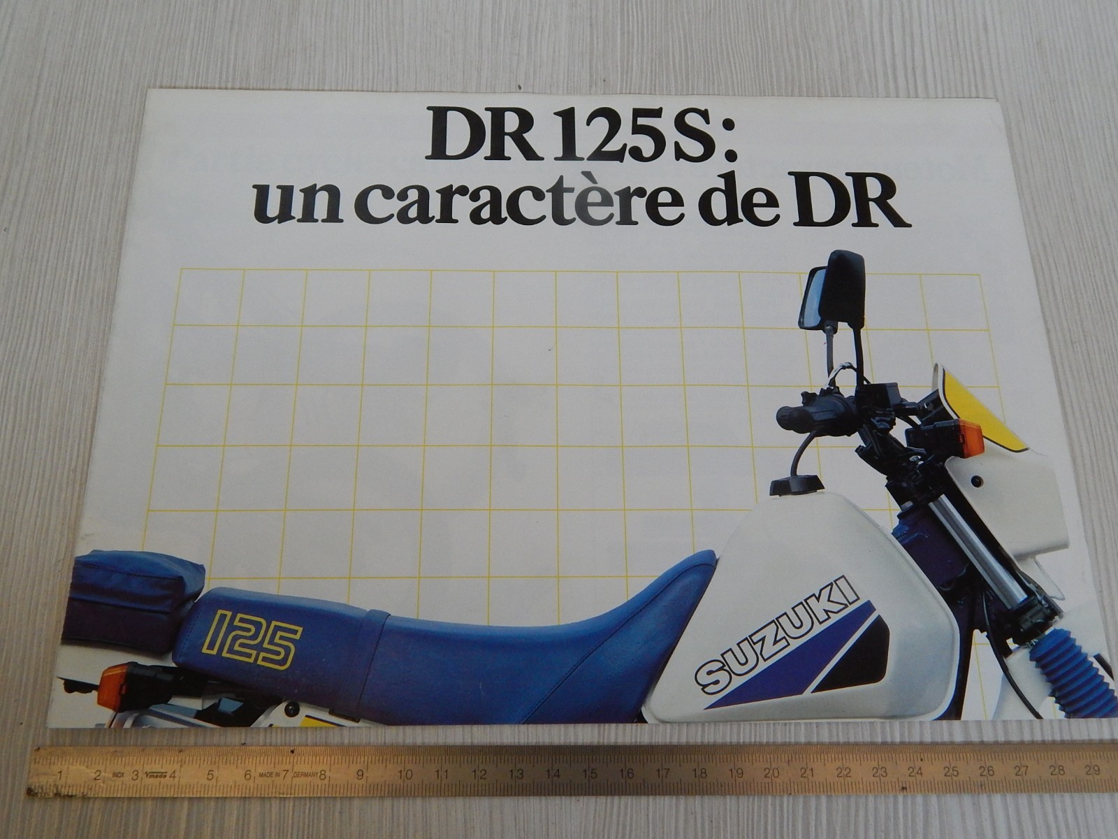 ORIGINAL Suzuki DR 125 S BROCHURE BROCHURE in French prospectus ORIGINAL Suzuki DR 125 S BROCHURE BROCHURE in French prospectus