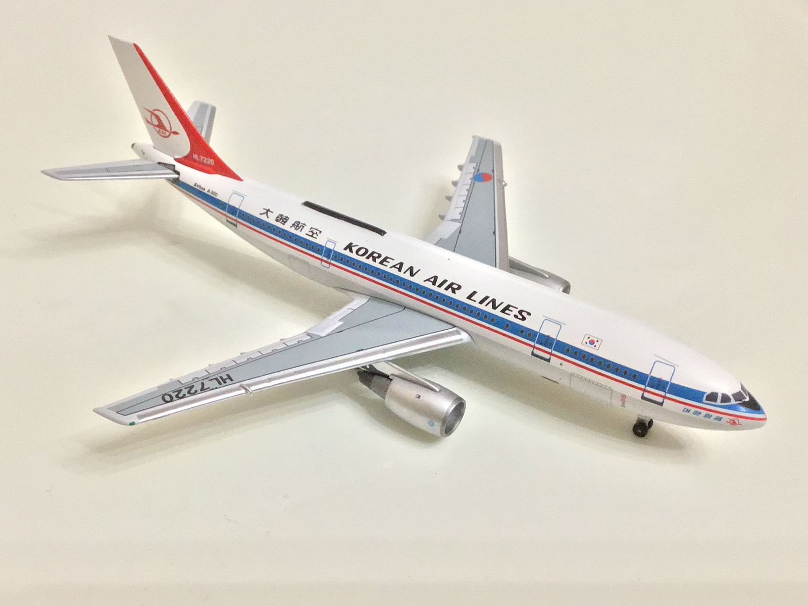 Aeroclassics 1:400 KOREAN AIR LINES Airbus A300 Aeroclassics 1:400 KOREAN AIR LINES Airbus A300