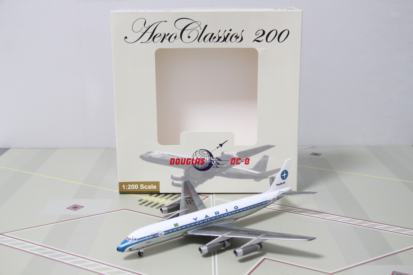 Aeroclassics 1:200 VARIG McDonnell Douglas DC-8-33 PP-PEA AC219900