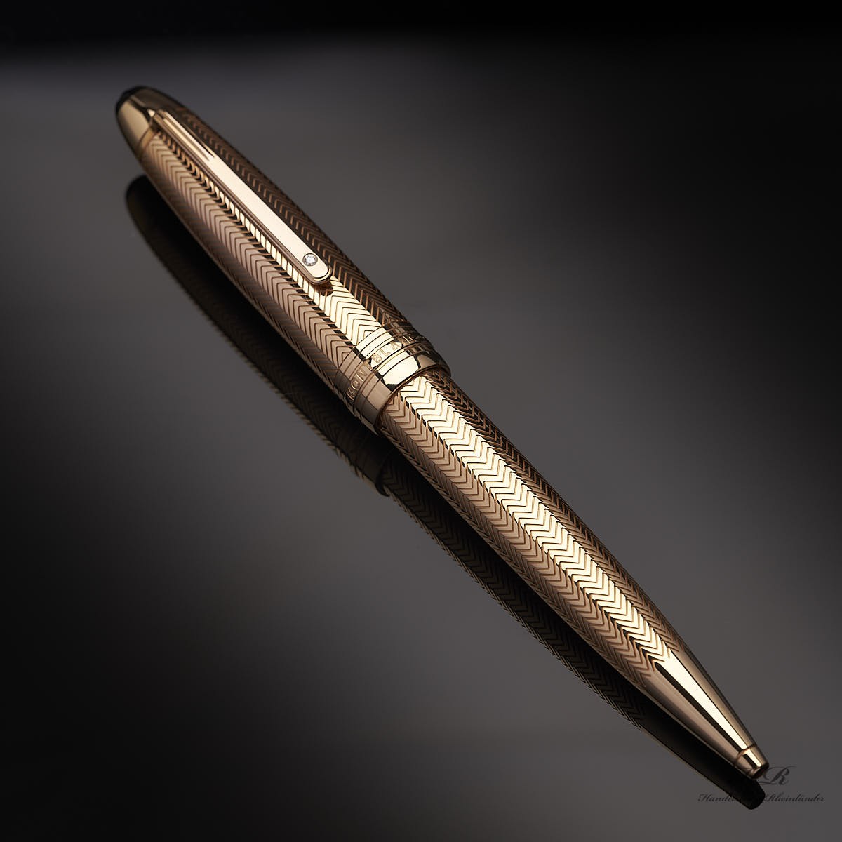 Montblanc Meisterstück Solitaire No 161 Rose Gold Barley Ballpoint Pen ID 108725 Montblanc Meisterstück Solitaire No 161 Rose Gold Barley Ballpoint Pen ID 108725