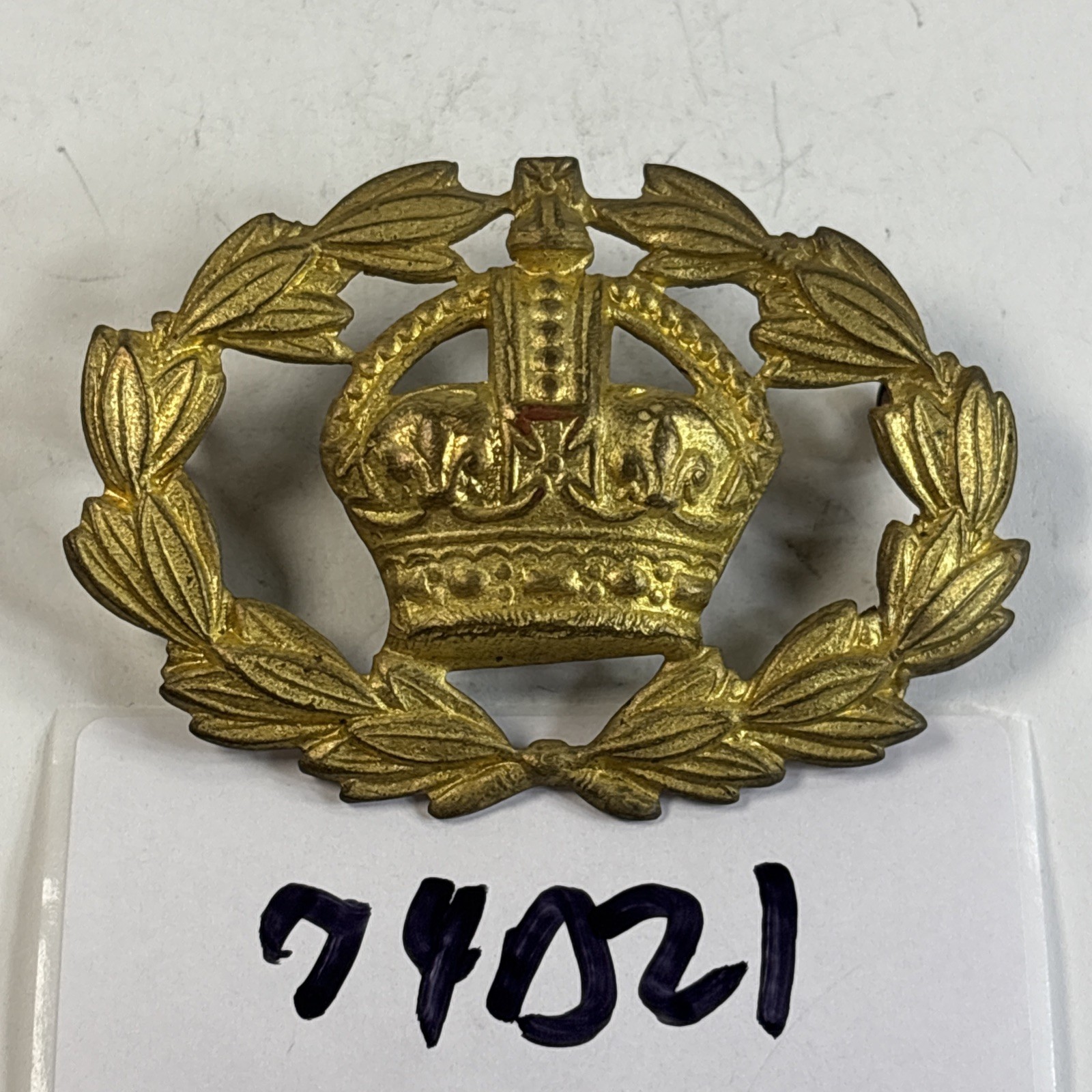 British Warrant Officer Class II WOII arm Badge Sleeve Insignia Pin-Back 74D21