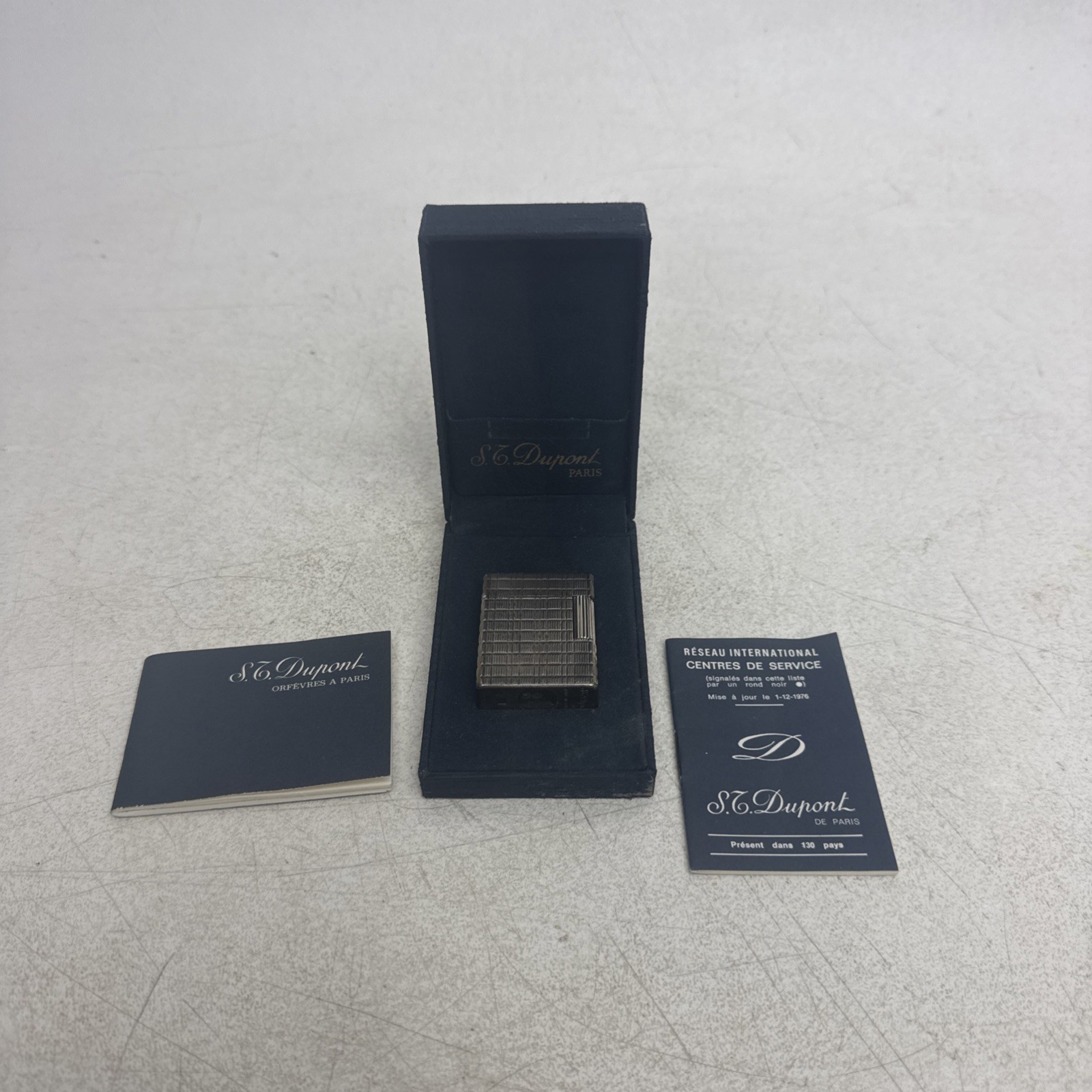 S. T. Dupont Ligne Silver Plated Lighter – 1991 – w/ Box & Papers S. T. Dupont Ligne Silver Plated Lighter – 1991 – w/ Box & Papers