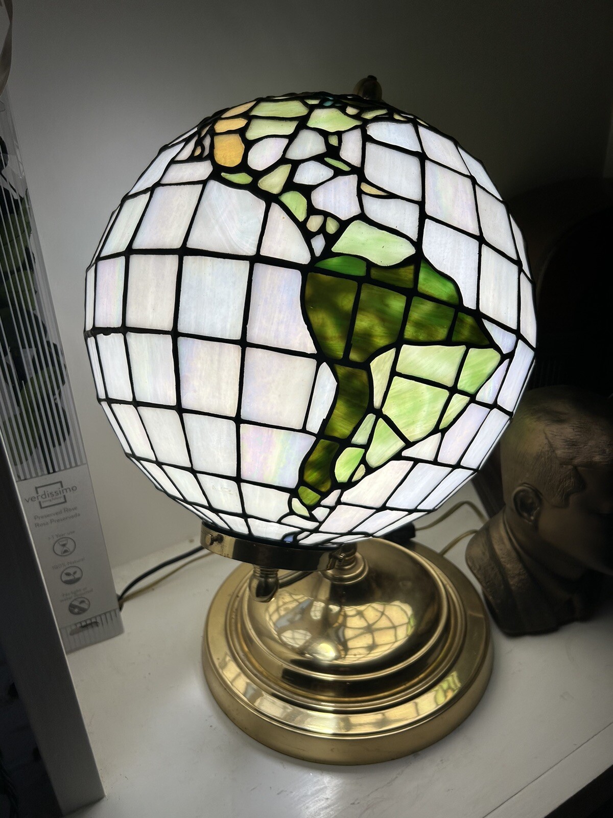 1940’s Antique Elegant WORLD GLOBE EARTH Stained Glass Lamp, RARE & UNIQUE 1940’s Antique Elegant WORLD GLOBE EARTH Stained Glass Lamp, RARE & UNIQUE