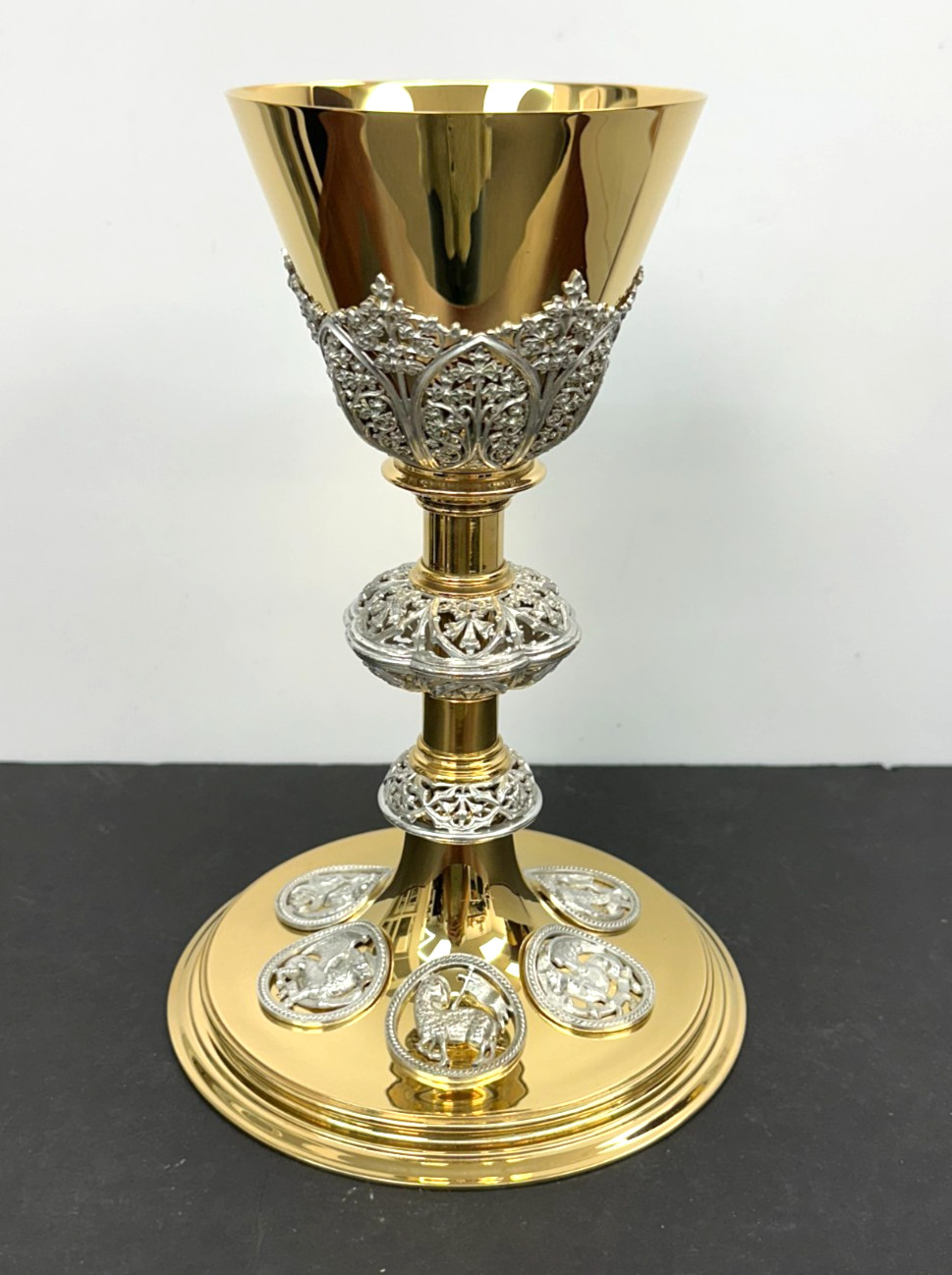 Beautiful Antique 100 Year Old German Gothic Chalice with Filigree (AH860) Beautiful Antique 100 Year Old German Gothic Chalice with Filigree (AH860)