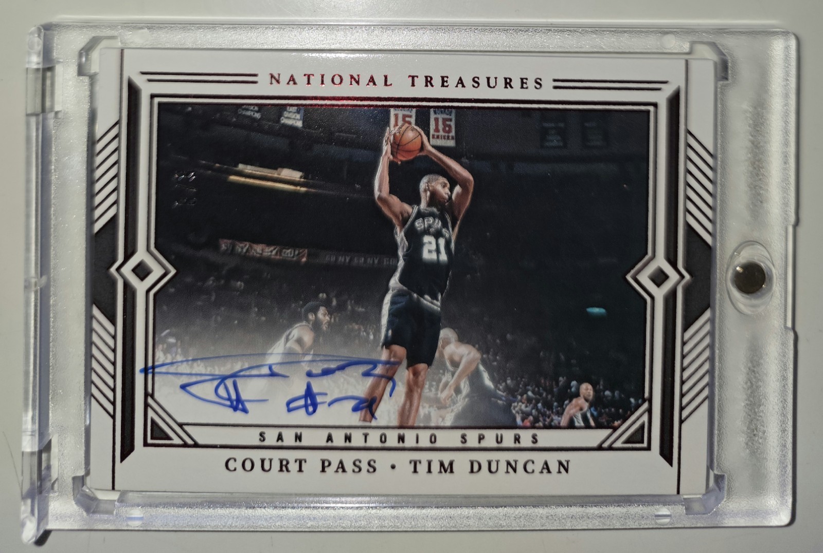 National Treasures Court Pass Tim Duncan/8 National Treasures Court Pass Tim Duncan/8