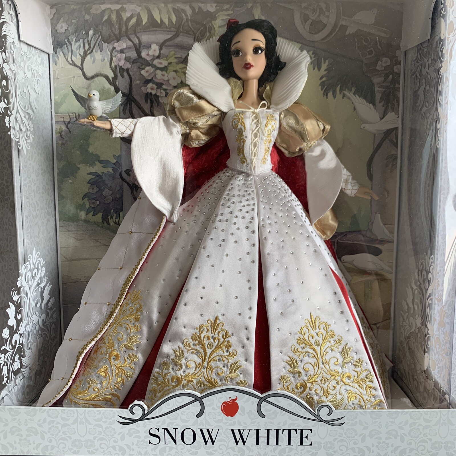 SNOW WHITE DOLL Saks Fifth Avenue LIMITED EDITION 2017 (1 Of 1000) Unopened SNOW WHITE DOLL Saks Fifth Avenue LIMITED EDITION 2017 (1 Of 1000) Unopened