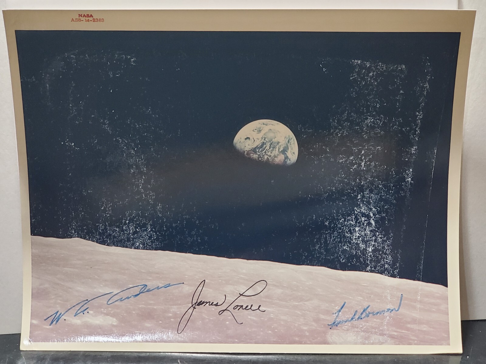Earthrise NASA Kodak Red Astronaut Crew Signed Apollo 8 Anderson Lovell Bowman Earthrise NASA Kodak Red Astronaut Crew Signed Apollo 8 Anderson Lovell Bowman