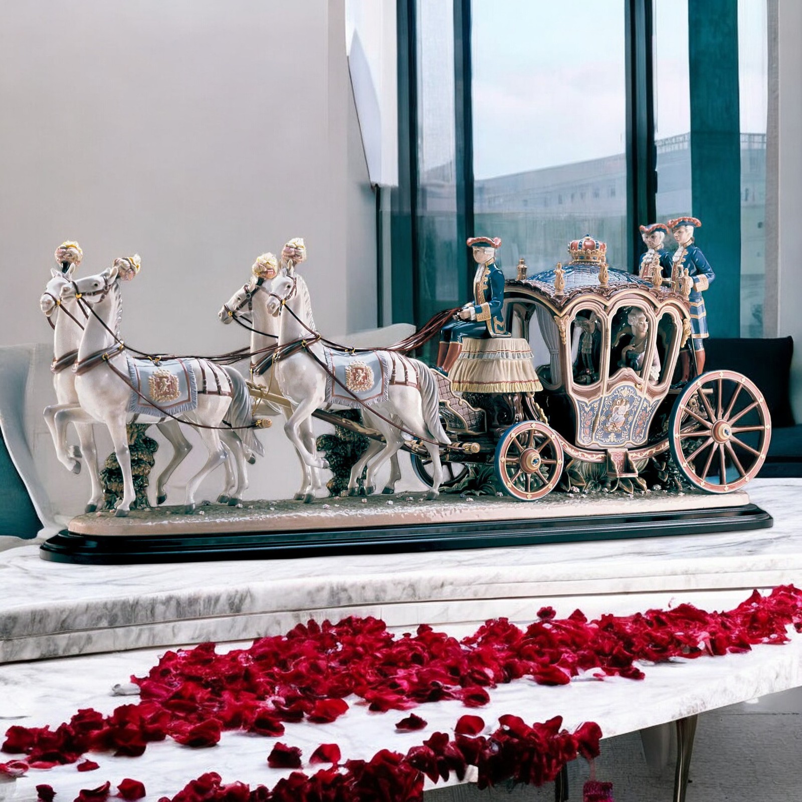 Lladro XVIIIth Century Coach #1485 Limited Edition 01001485 Lladro XVIIIth Century Coach #1485 Limited Edition 01001485