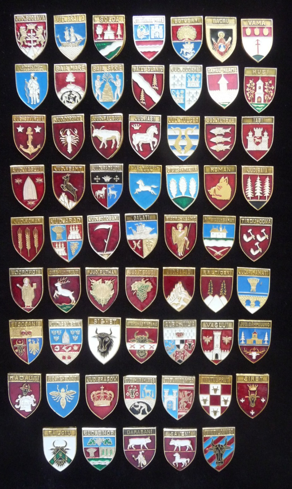 Set 61 USSR Soviet Badge Coats of Arms of Cities in Romania KEMZ Set 61 USSR Soviet Badge Coats of Arms of Cities in Romania KEMZ